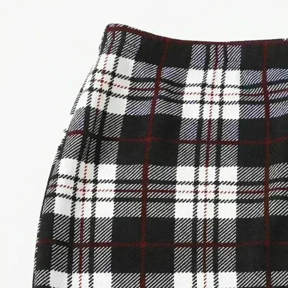 SHEIN Clasi Tartan Pencil Skirt - Picture 3 of 4